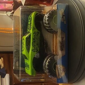 Hot wheels Monster jam gas monkey garage